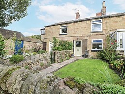 5 Belper Lane End