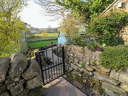 5 Belper Lane End