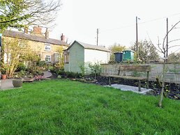 5 Belper Lane End