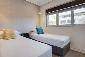 Spacious 2-bed Apartment Close to City