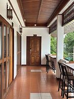 De Hom Hotel Mae Hong Son