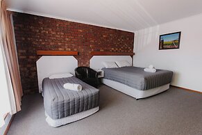 Donald Motor Lodge