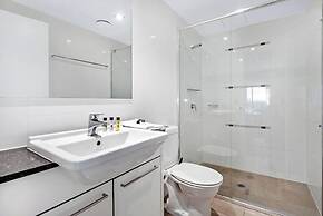 Broadbeach Skyline 3 Bedroom Retreat