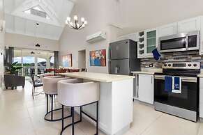 3rd Floor Condo Richmond Estate Beach Access Pool