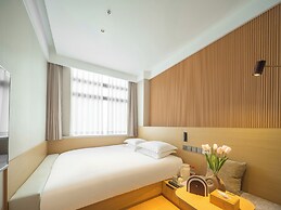 Captain 5 Youth Hotel