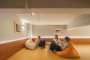 Captain 5 Youth Hotel