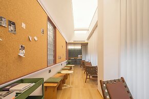 Captain 5 Youth Hotel