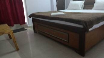 Hotel Trishla Inn Lodging & Boarding
