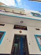 Yash Paying Guest House