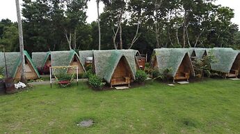 Eljoy's Forest Resort