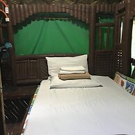 Eljoy's Forest Resort