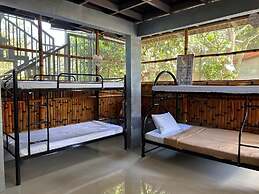 Eljoy's Forest Resort