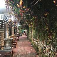 Eljoy's Forest Resort