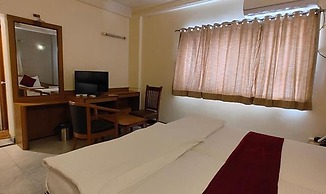 Fabhotel Ramesh Inn
