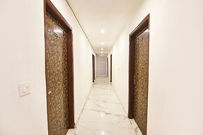Fabhotel Scorpion Inn