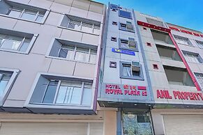 Fabhotel Royal Plaza 62