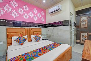 Fabhotel Royal Plaza 62
