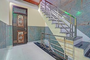 Fabhotel Royal Plaza 62