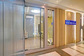 Fabhotel Blu Rooms