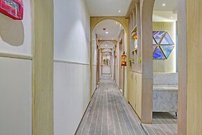 Fabhotel Blu Rooms