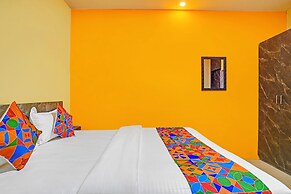 Fabhotel Broad Way Inn
