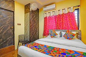 Fabhotel Broad Way Inn