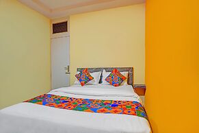 Fabhotel Broad Way Inn