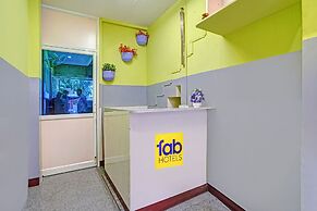 Fabhotel Broad Way Inn