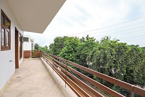 Fabhotel Jn Residency