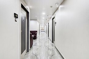 Fabhotel Aafreen International