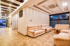 Fabhotel Aafreen International