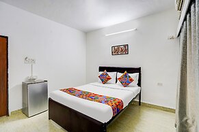 Fabexpress Elvin Balaji Beach Palace