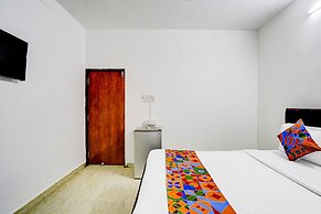 Fabexpress Elvin Balaji Beach Palace