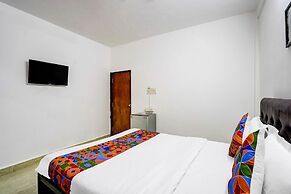 Fabexpress Elvin Balaji Beach Palace