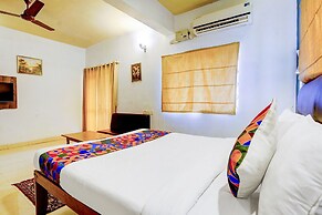 Fabexpress Elvin Balaji Beach Palace