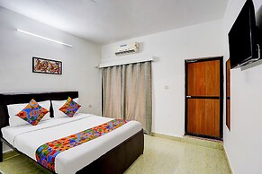 Fabexpress Elvin Balaji Beach Palace