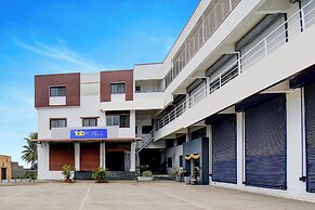 Fabhotel Sai Charan