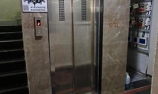 Fabhotel White House I