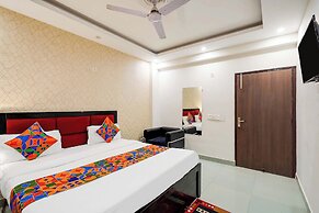 Fabhotel Novis House