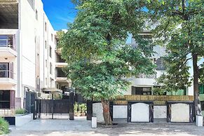 Fabhotel Novis House
