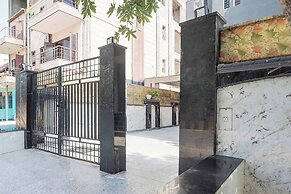 Fabhotel Novis House