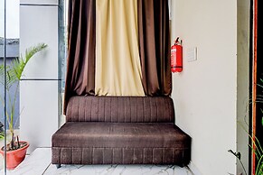 Fabhotel Pnr Continental