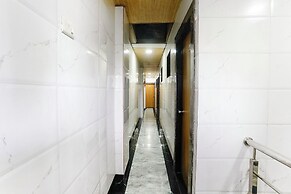 Fabhotel Chembur Residency