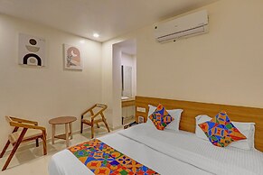 Fabhotel Blue Moon