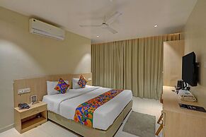 Fabhotel Blue Moon