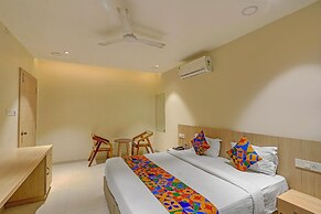 Fabhotel Blue Moon