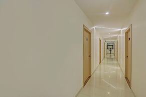 Fabhotel Blue Moon