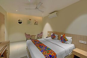 Fabhotel Blue Moon
