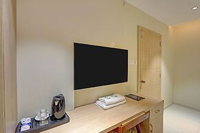 Fabhotel Blue Moon
