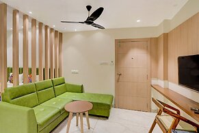 Fabhotel Silver Cloud